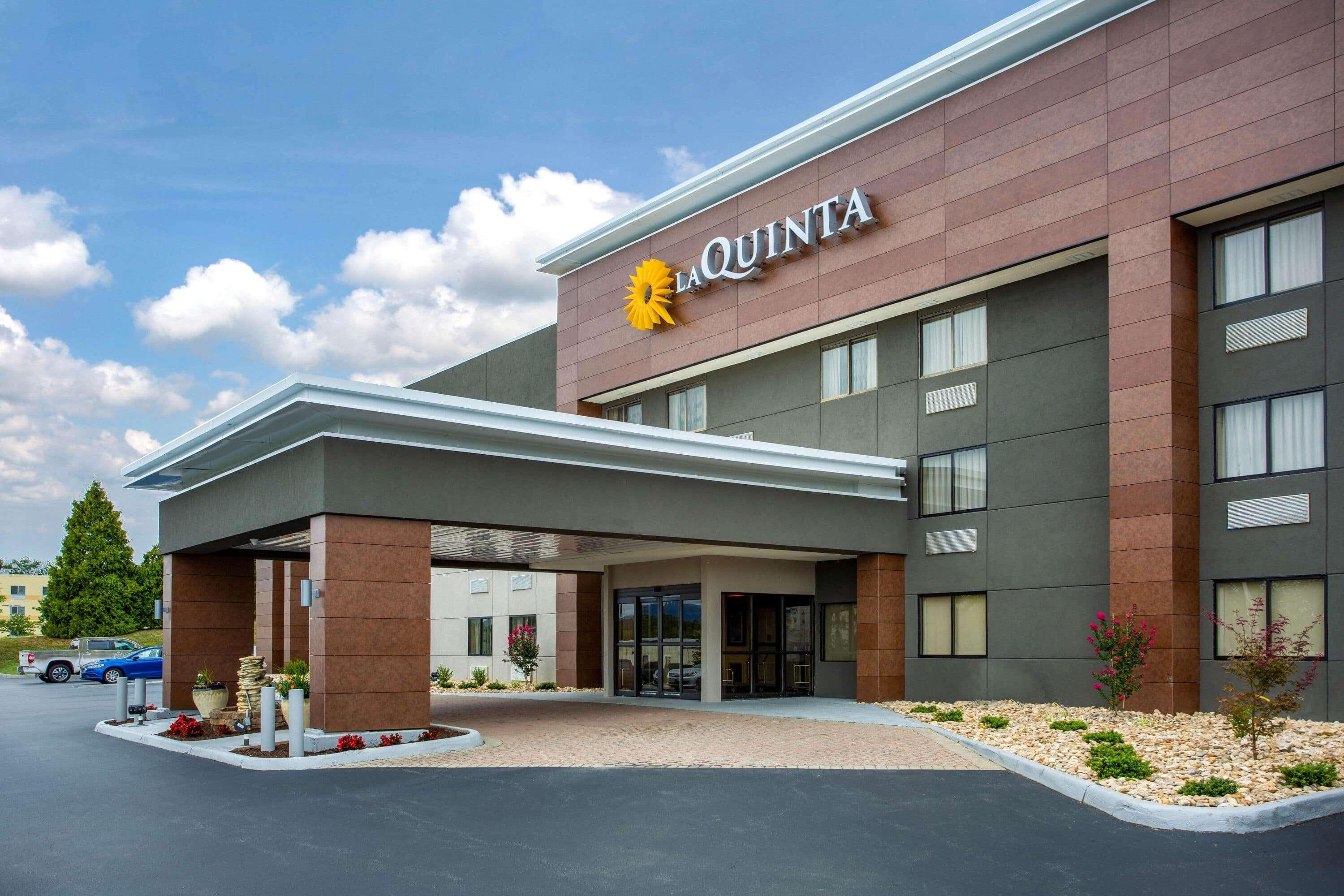 La Quinta Inn By Wyndham Roanoke Сейлем Екстериор снимка