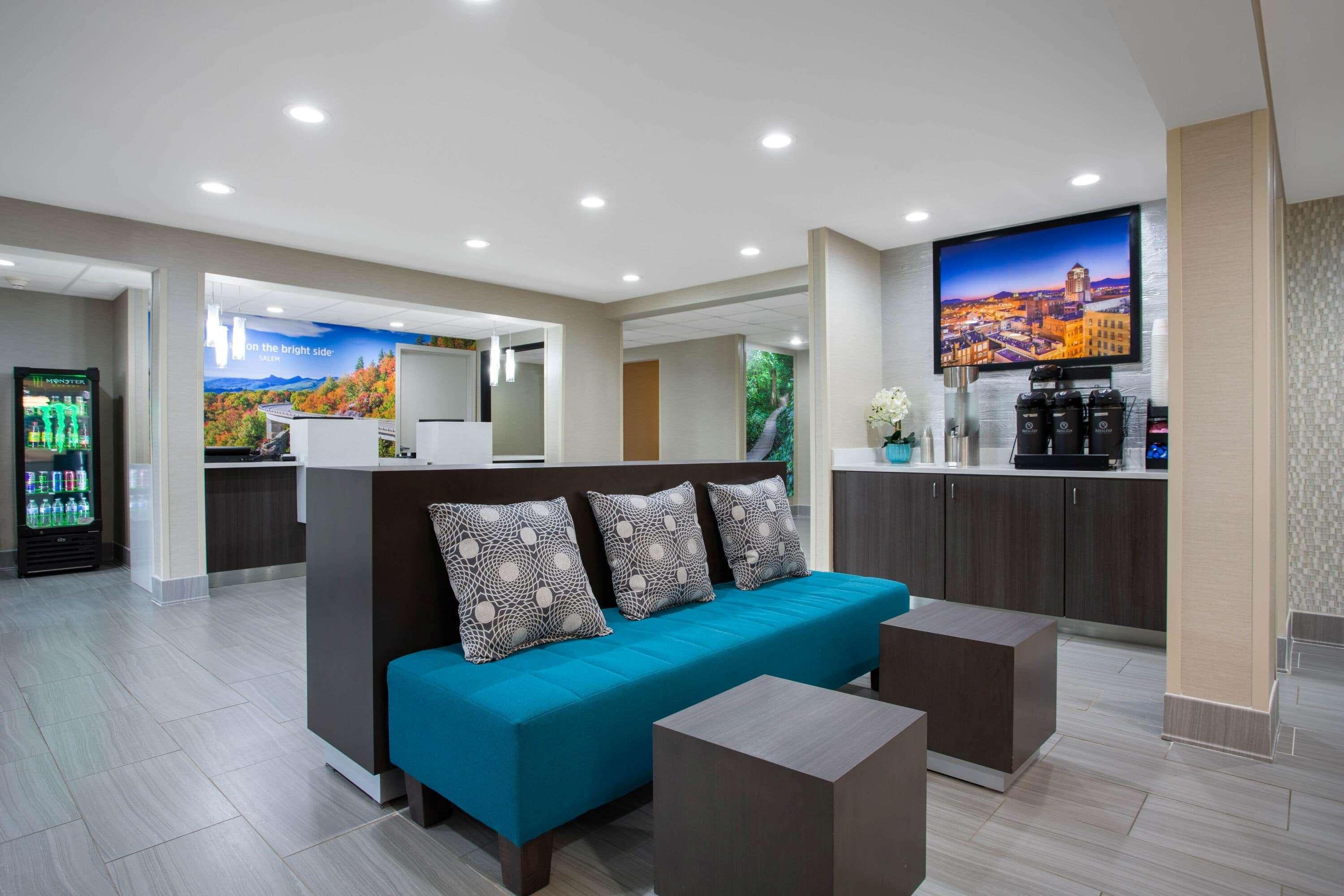 La Quinta Inn By Wyndham Roanoke Сейлем Екстериор снимка